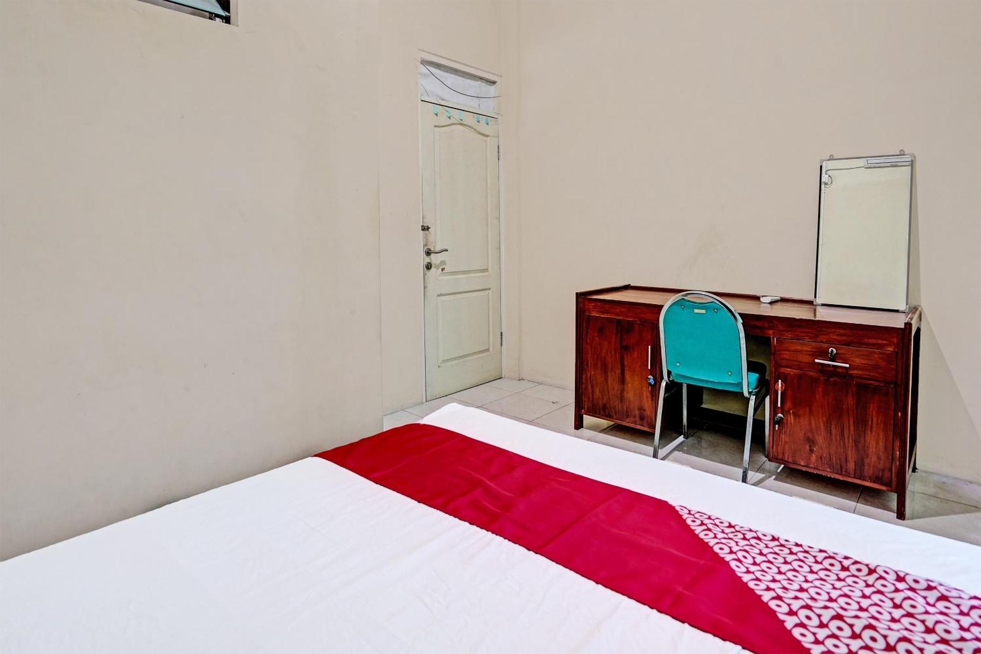 Oyo 91572 Kost Esklusif Barokah Hotel Pasuruan Luaran gambar