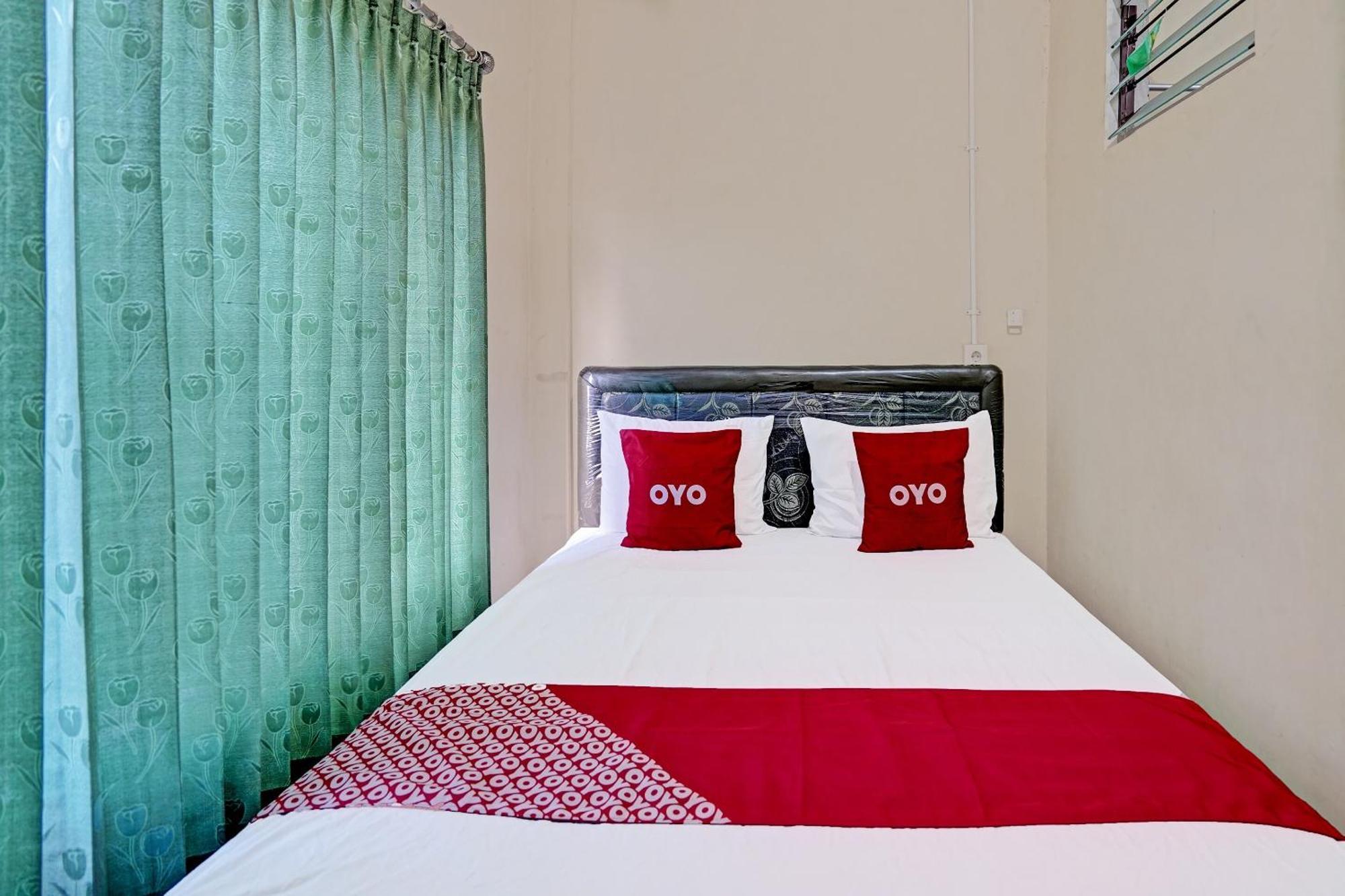 Oyo 91572 Kost Esklusif Barokah Hotel Pasuruan Luaran gambar