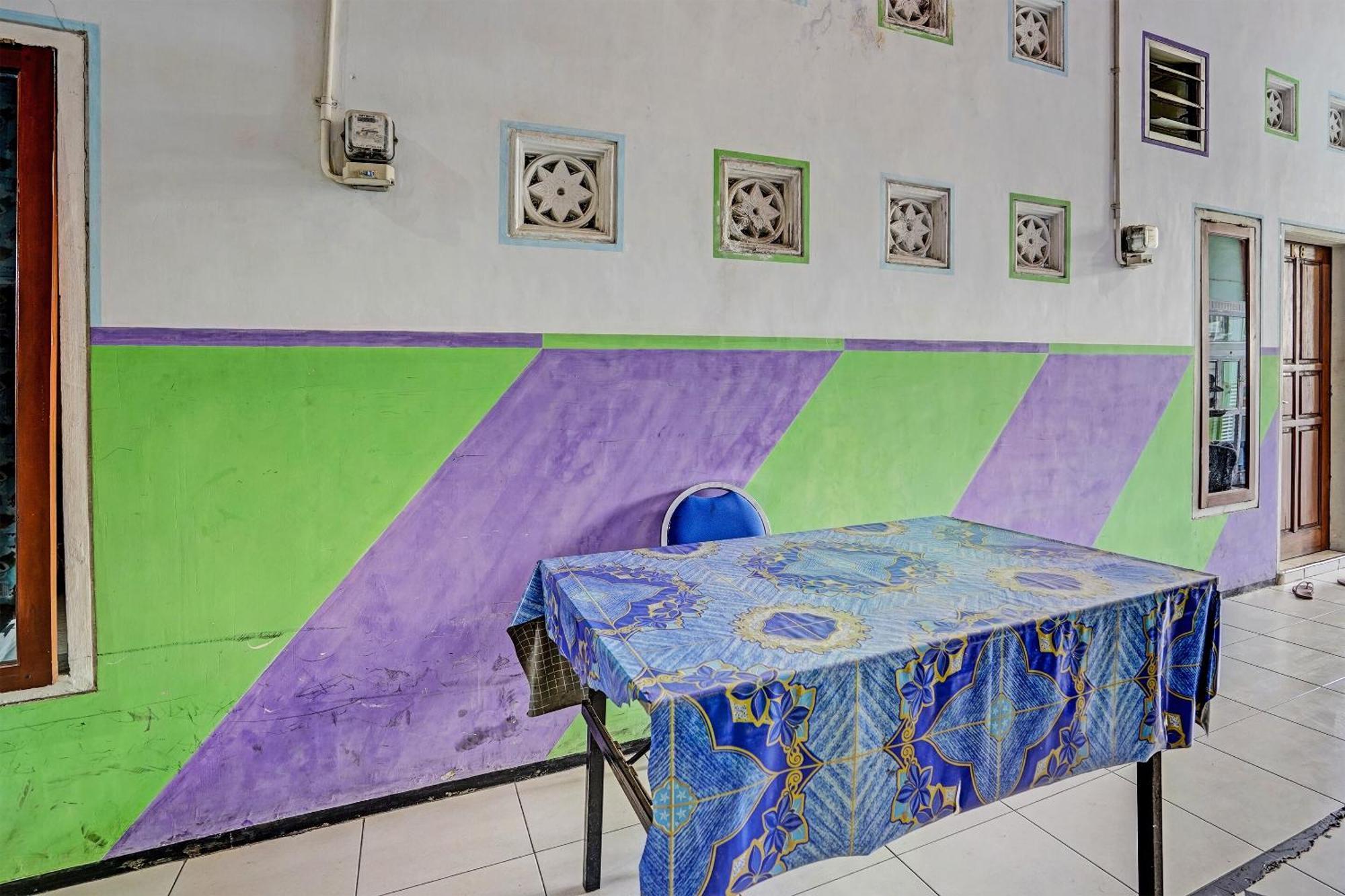 Oyo 91572 Kost Esklusif Barokah Hotel Pasuruan Luaran gambar