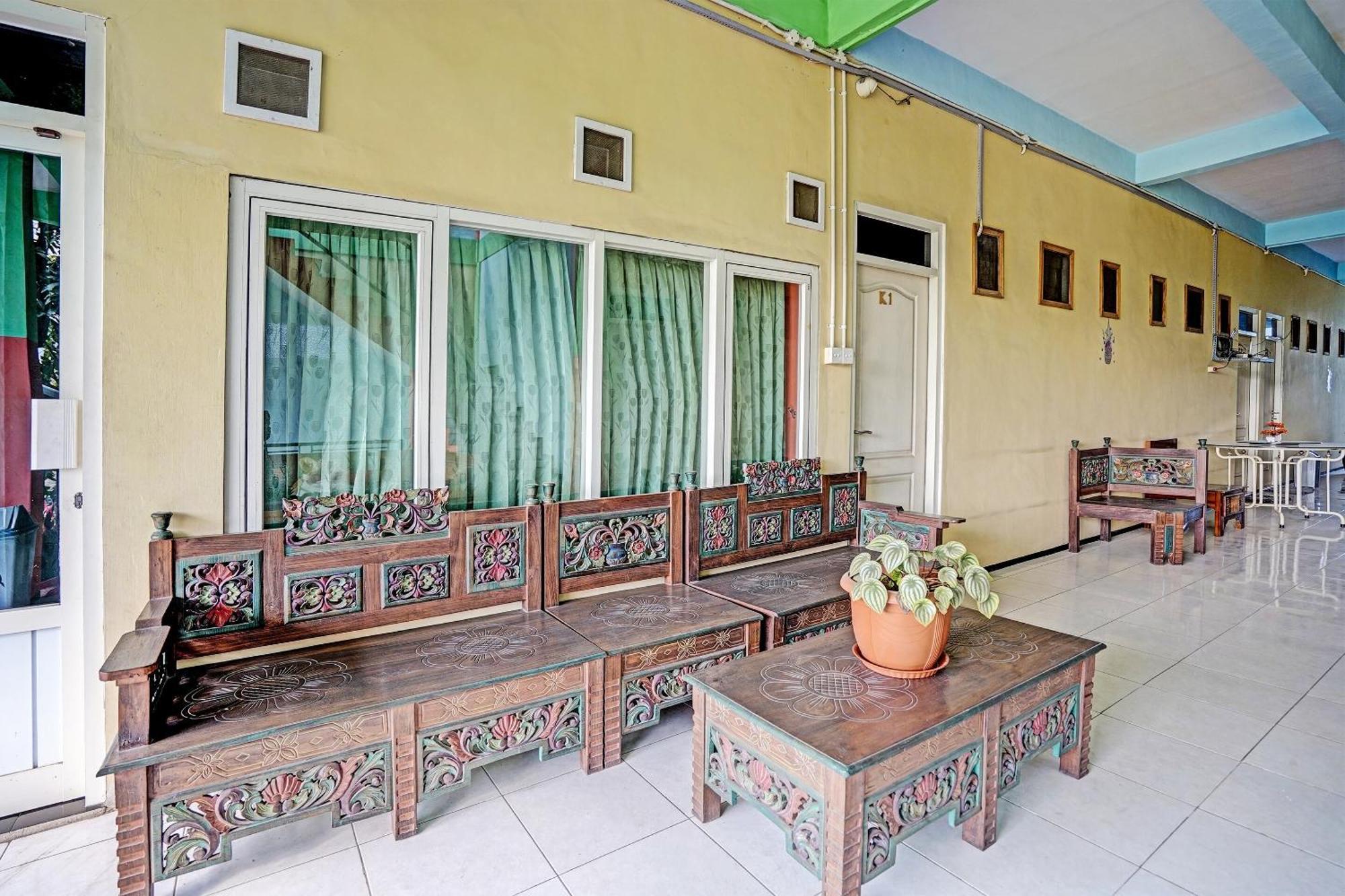 Oyo 91572 Kost Esklusif Barokah Hotel Pasuruan Luaran gambar