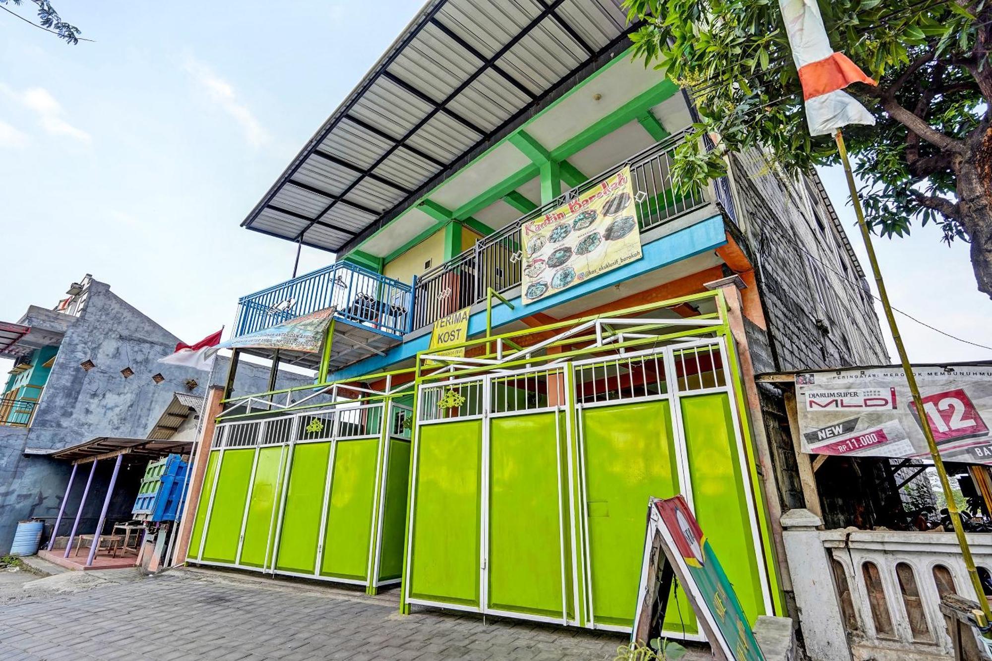 Oyo 91572 Kost Esklusif Barokah Hotel Pasuruan Luaran gambar